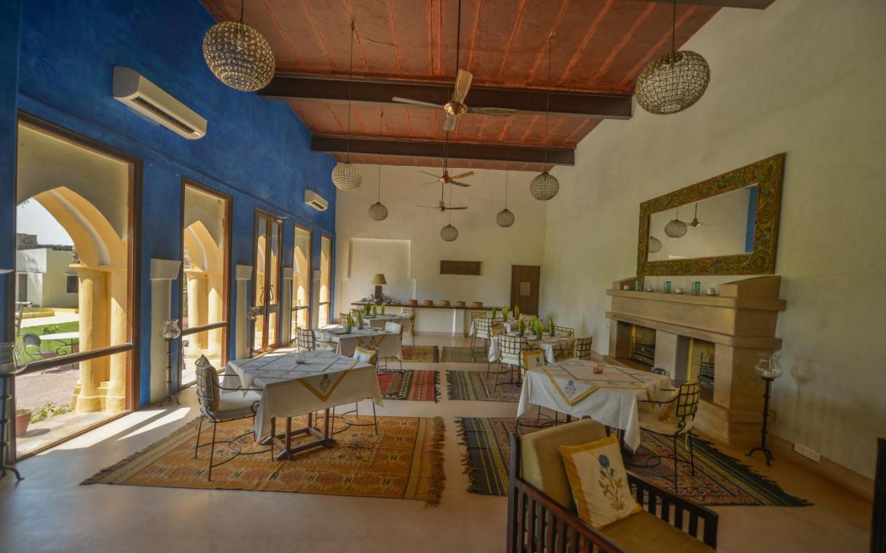 Ramathra Fort Hotel Sapotra Exterior photo